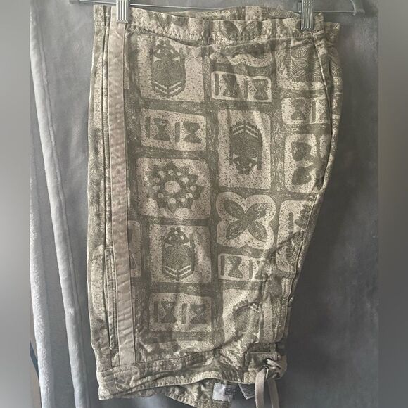 MEN’S Casual Shorts With Cool Designs - Picture 1 of 5